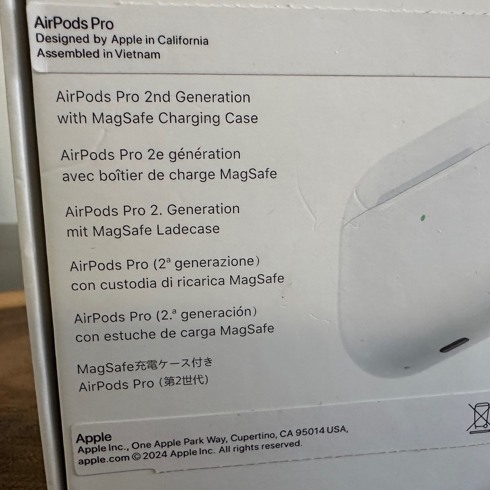 BOX & EAR TIPS ONLY Original Apple AirPods Pro 2nd Gen Box w/New Ear Tips
XS+S+L - Picture 4 of 12